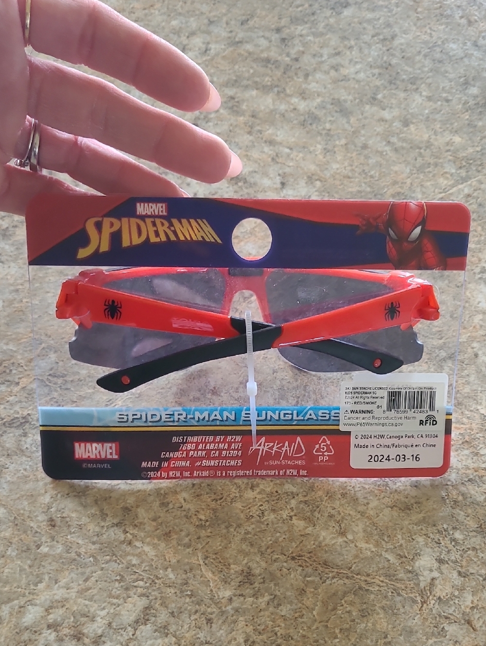 Kids Spiderman Sun Glasses - Picture 2 of 2